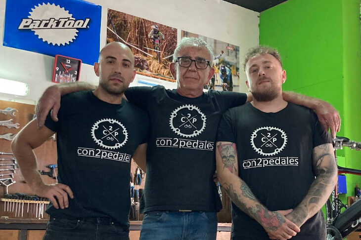 Con 2 Pedales - Quiénes Somos