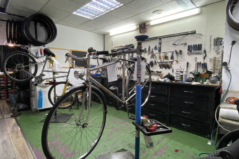 Con 2 Pedales - Servicios - Taller especializado